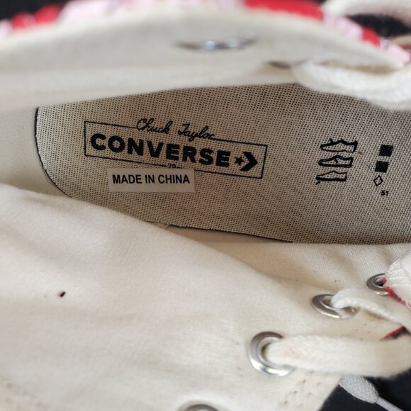 Converse Chuck 70 Vintage Floral Hi Top, Red/Cherry Blossom Chic Sneakers - Picture 3 of 15